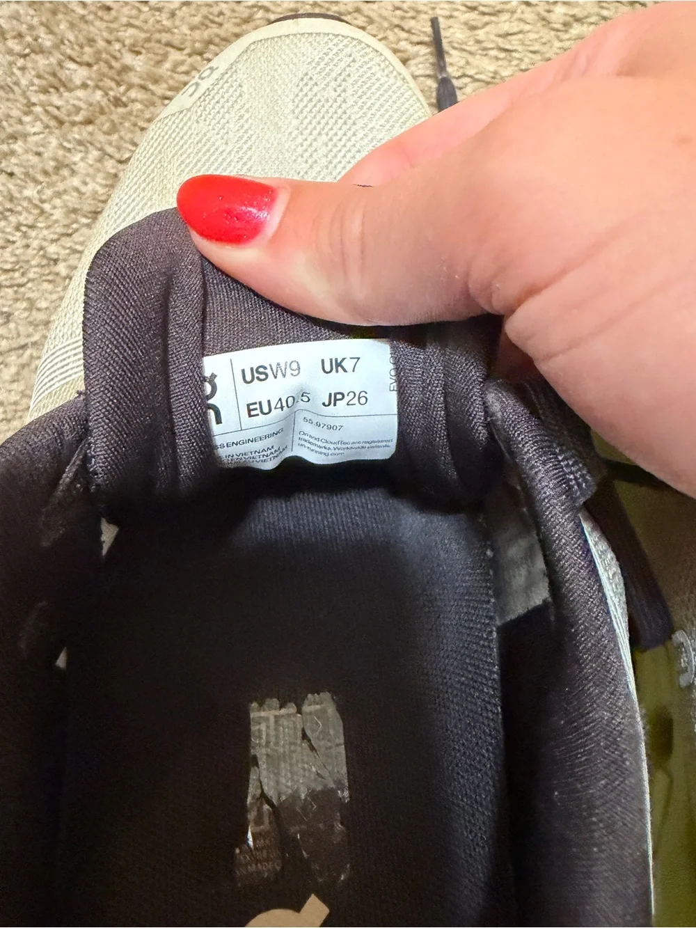 On Cloud Cloud Go Running Shoes in Light Gray & Lime - Picture 3 of 3